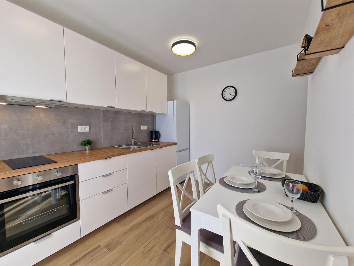 Apartments Miamare Primosten Ngoại thất bức ảnh