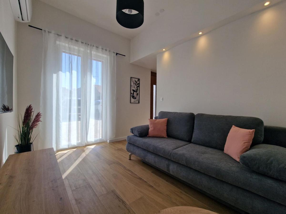 Apartments Miamare Primosten Ngoại thất bức ảnh