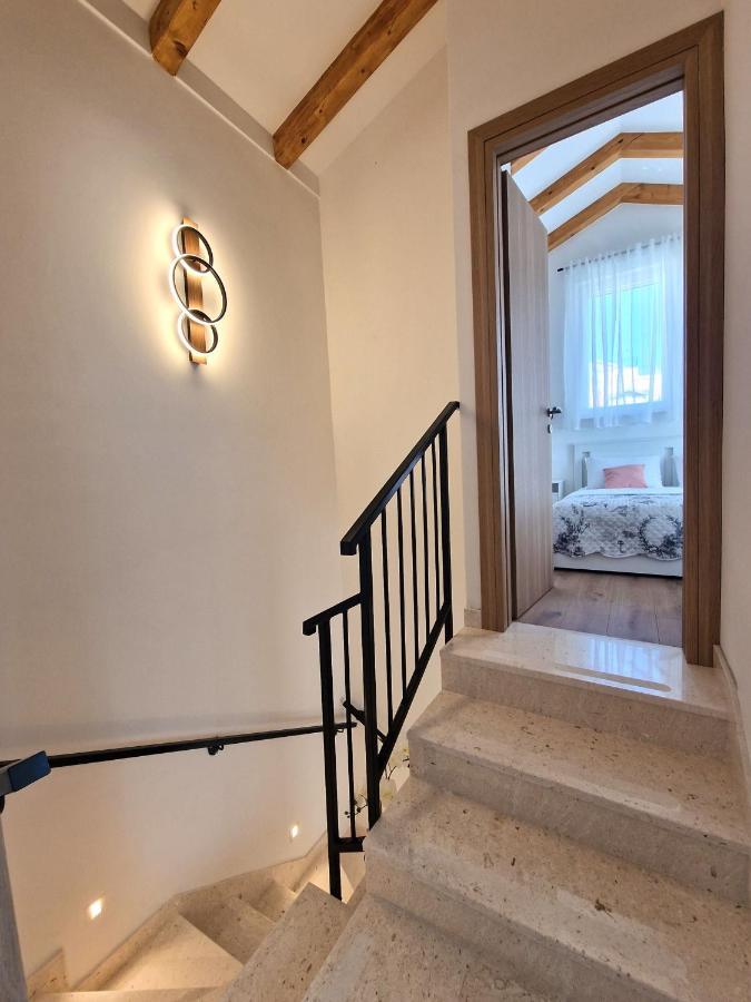 Apartments Miamare Primosten Ngoại thất bức ảnh
