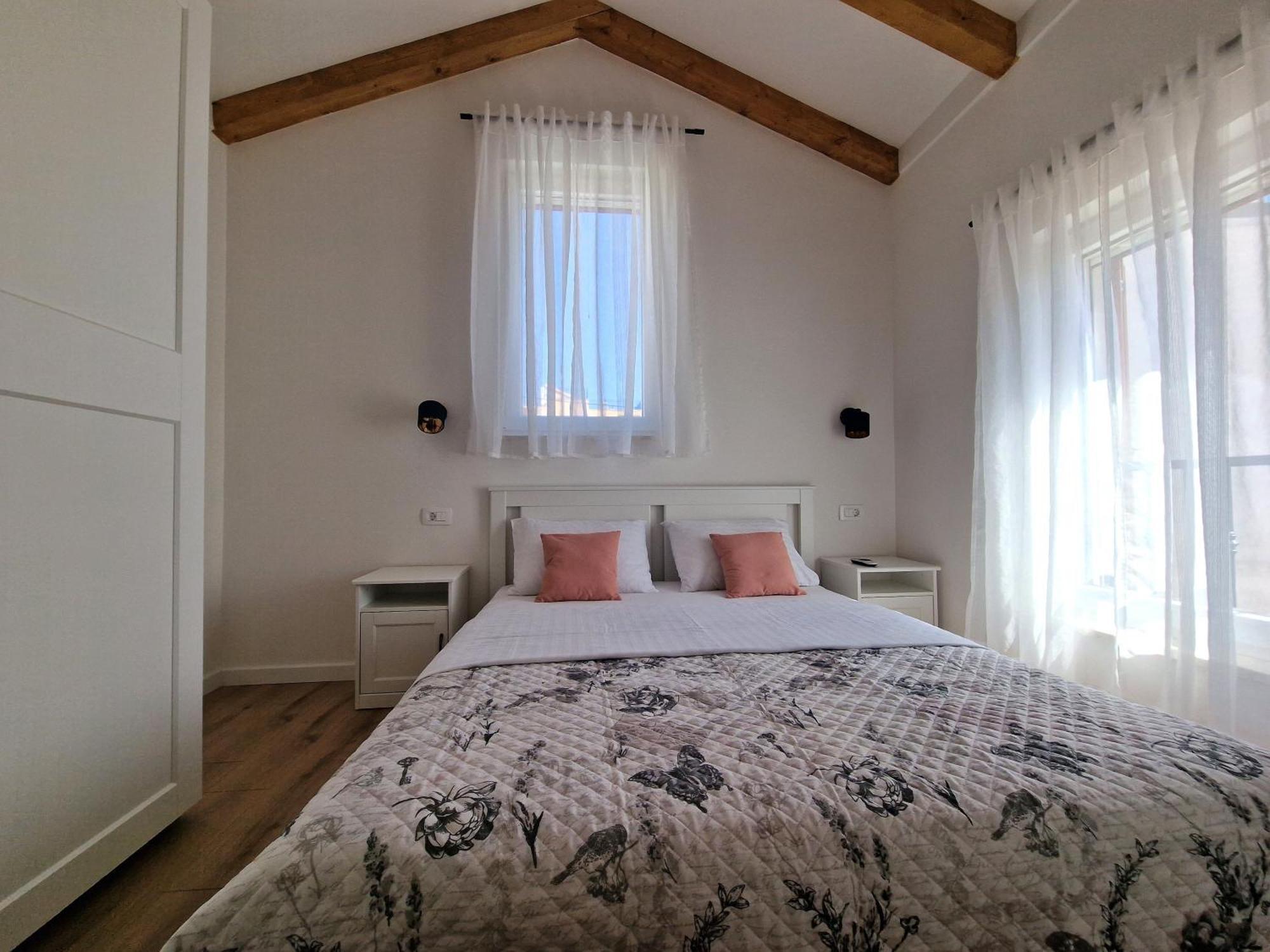 Apartments Miamare Primosten Ngoại thất bức ảnh