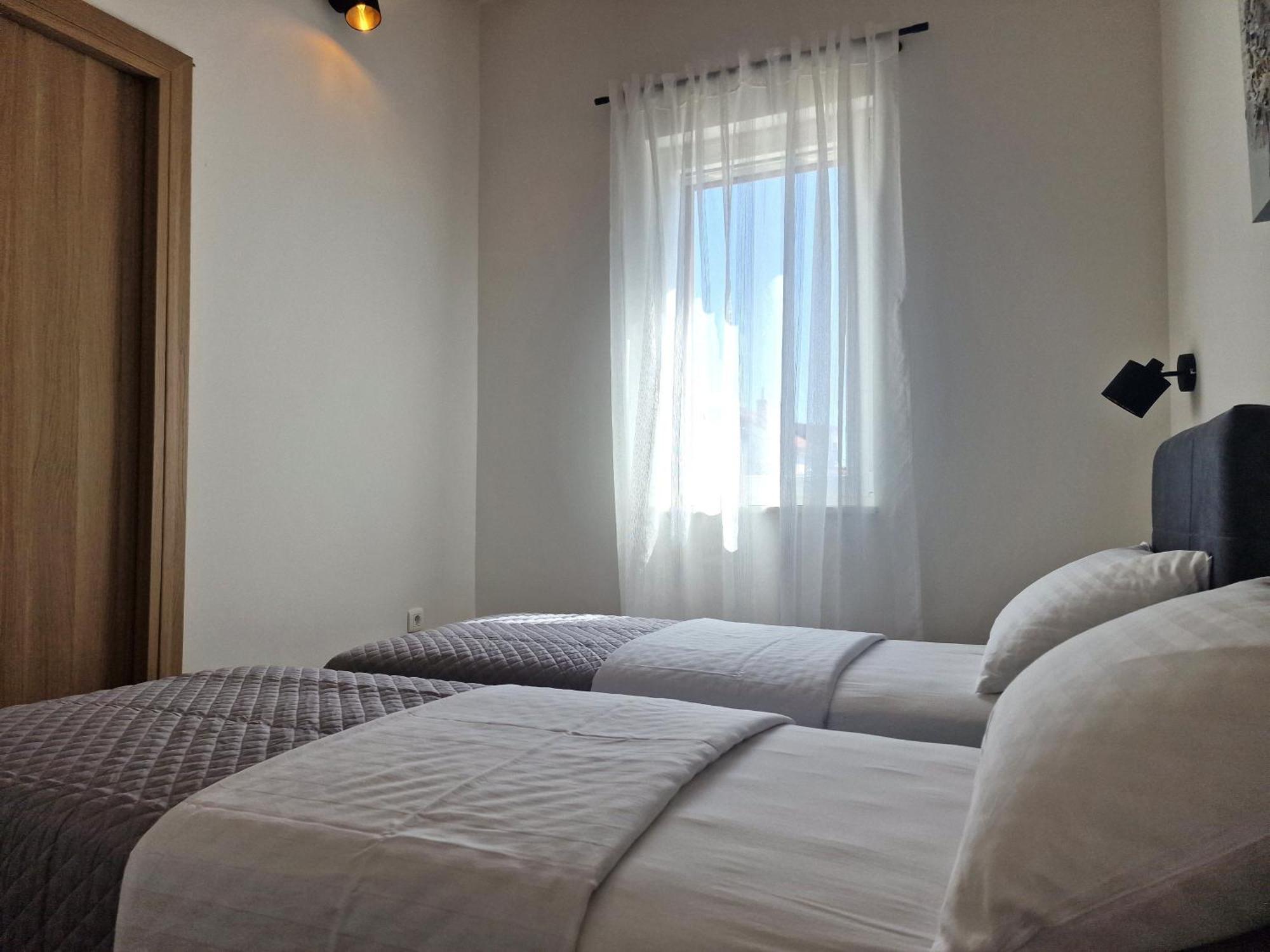 Apartments Miamare Primosten Ngoại thất bức ảnh