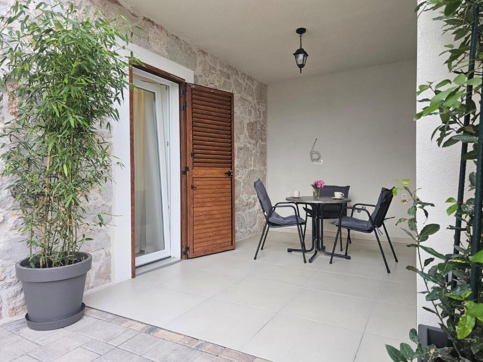 Apartments Miamare Primosten Phòng bức ảnh